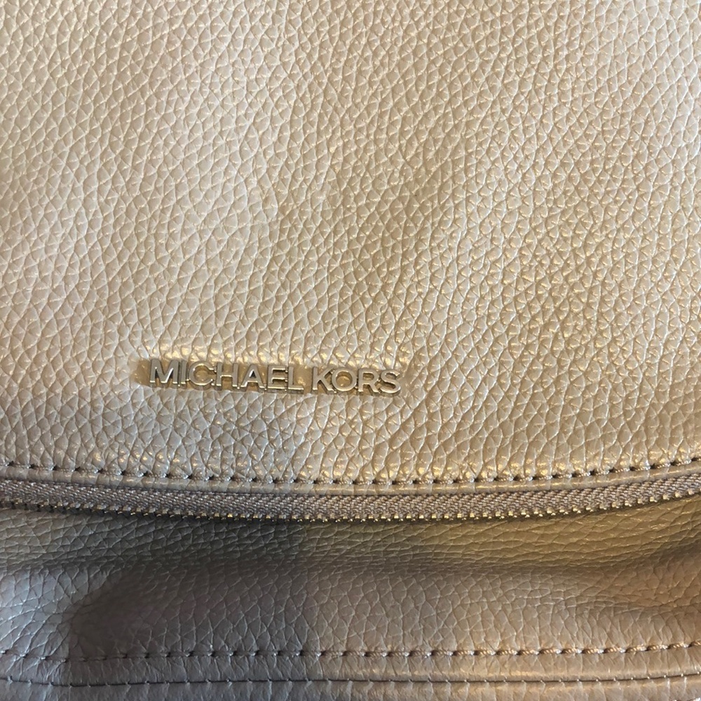 NWOT Michael kors adjustable cross body/shoulder bag